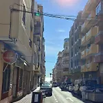 Spacious 3br With Terrace 300m Apartament