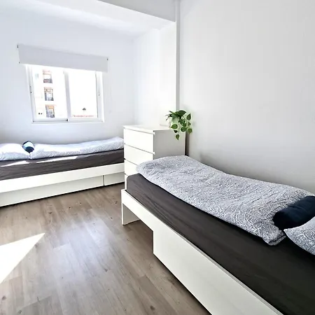 Luxury - - - - Pmt13 *