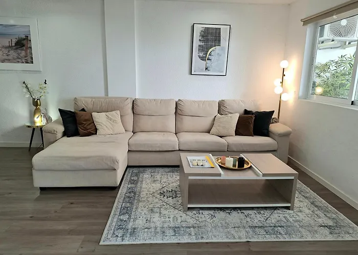 דירה Luxury - - - - Pmt13 *