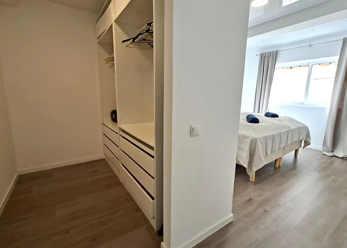 Luxury - - - - Pmt13 *