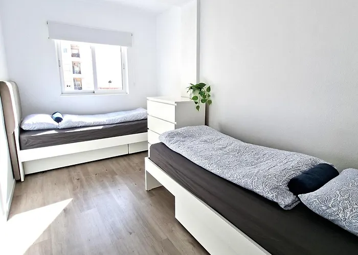 Luxury - - - - Pmt13 *